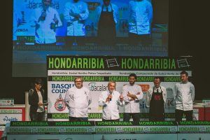 HONDARRIBIA ACOGE A MÁS DE 100 COCINEROS PROFESIONALES EN LA FIESTA DE LA GASTRONOMIA Y EL PINTXO