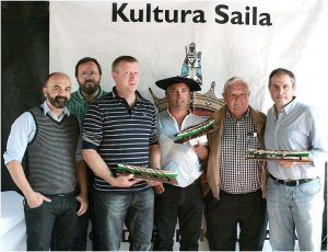 MIKEL ETXEZARRETA LOGRÓ LA TXAPELA EN LA DÉCIMA EDICIÓN DEL CONCURSO DE QUESO DE PASTOR DE HONDARRIBIA